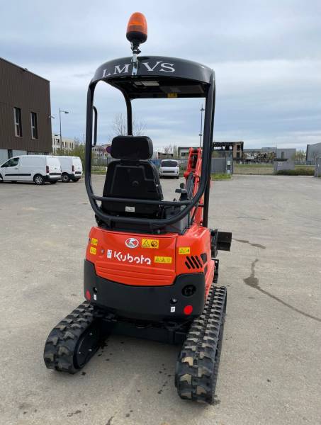 Location de mini pelle 1t7 pour le terrassement sur Lyon