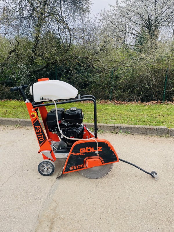 Louer une scie à sol à Lyon