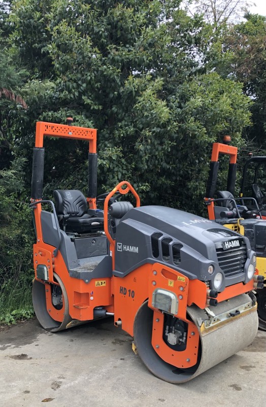 Location d'un rouleau compacteur 2t5 100 à Lyon