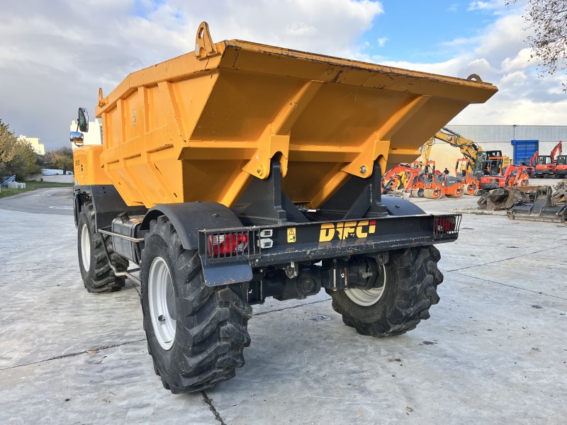 Location d'un mini tombereau 8000l à Lyon