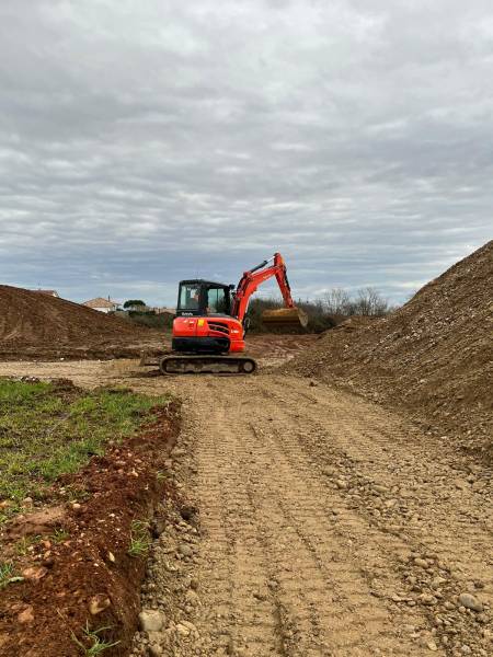 Location d'une mini pelle 5t pour courte et longue durée à Lyon