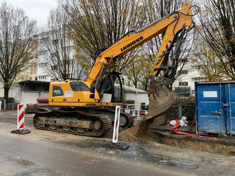 Location d'une pelle à chenilles 22 tonnes à Lyon