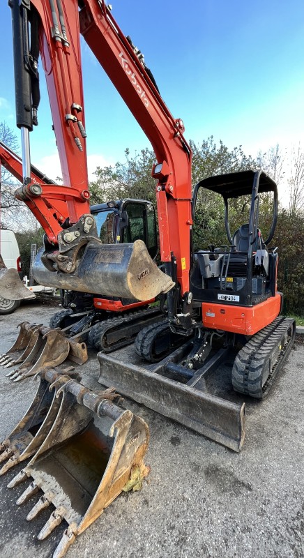 Location de mini-pelle 3T5 sur Beynost 