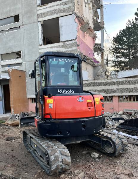 Location d'une mini pelle 5t pour courte et longue durée à Lyon