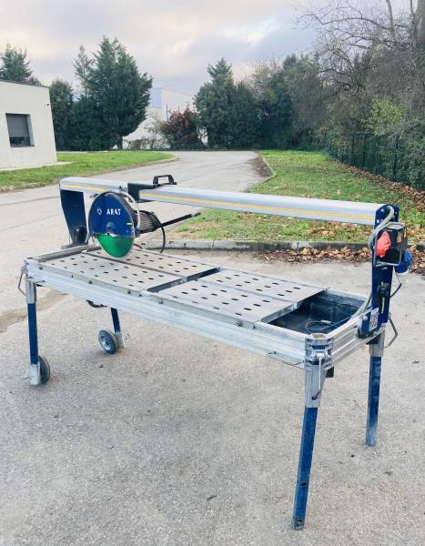 Location de scie sur table grande dalle à Lyon