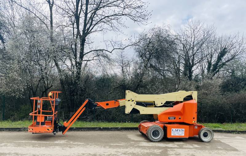 Location de nacelle articulée électrique 14m à Lyon