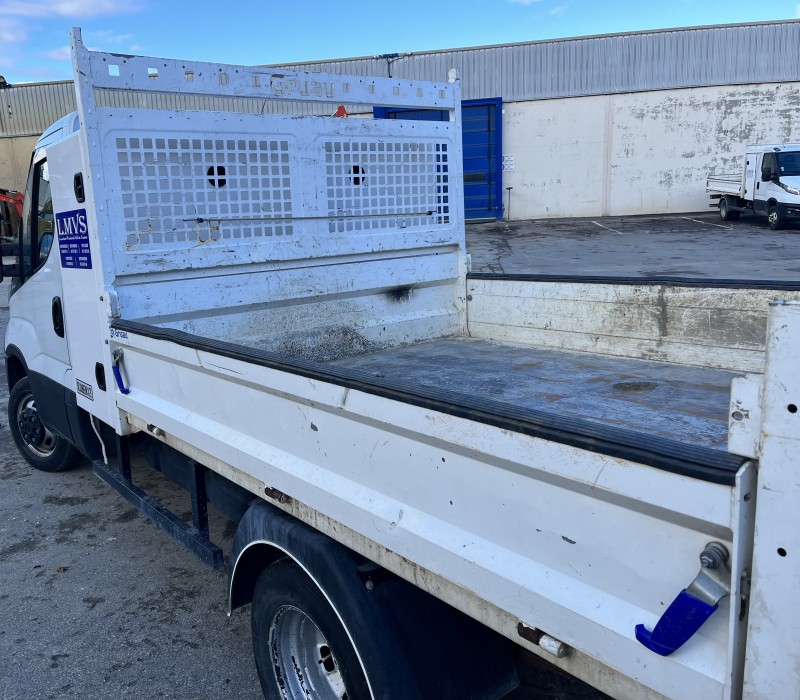 Location de camion benne 3T5 sur Beynost 