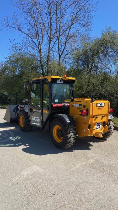 Louer un chariot télescopique 6m à Lyon