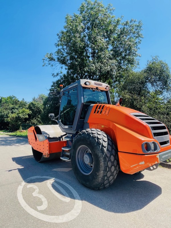 Louer un rouleau compacteur V3 à Lyon