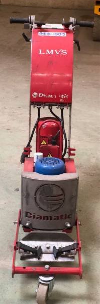 Location de décolleuse revêtement de sol sur Lyon