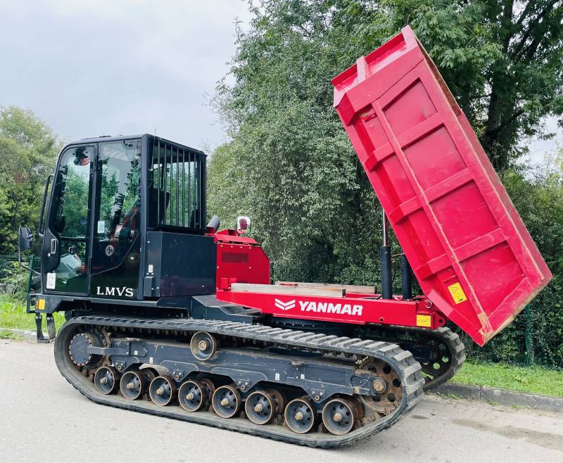 Louer un transporteur sur chenilles 3500L à Lyon et ses alentours