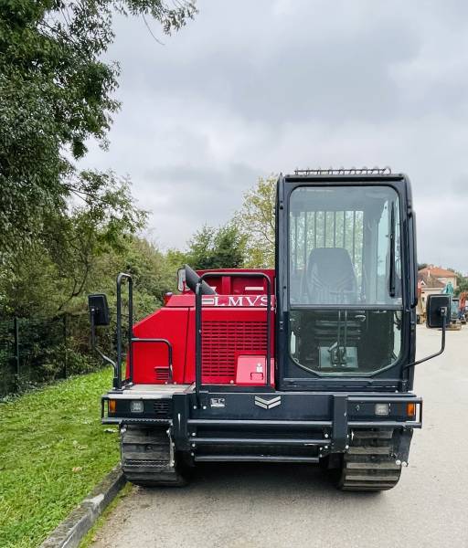 Louer un transporteur sur chenilles 3500L à Lyon et ses alentours